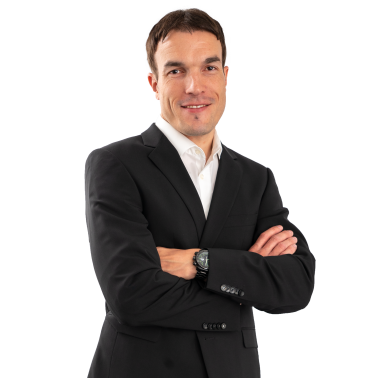 Peter Studer Stehend